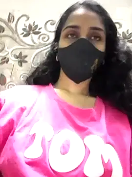 Zoya G online show from September 2025 01:11:02 PM