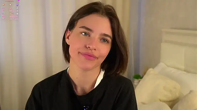 EleneButton online show from April 2026 01:08:01 AM