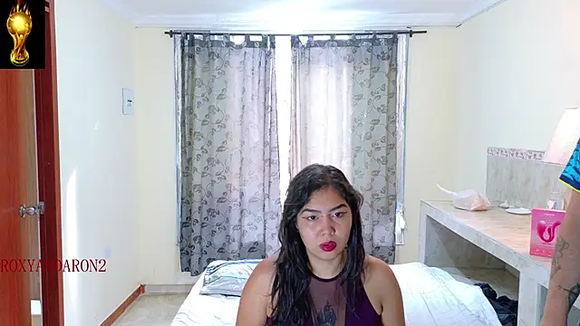 RoxyandAron2 online show from June 2026 01:13:02 PM