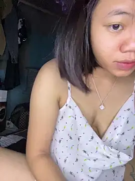 Snapshot of NinaChu chatting on September 2025 03:35:01 PM NinaChu online show from September 2025 03:35:01 PM