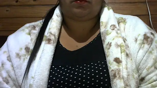 Snapshot of MARRENTINHA34 chatting on June 2026 12:44:02 PM MARRENTINHA34 online show from June 2026 12:44:02 PM