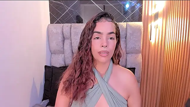 Snapshot of roxanne_dl chatting on September 2025 12:27:02 PM roxanne dl online show from September 2025 12:27:02 PM