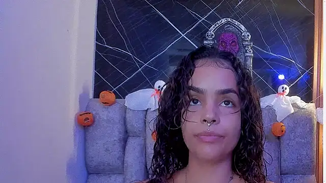 roxanne dl online show from October 2025 11:54:02 AM