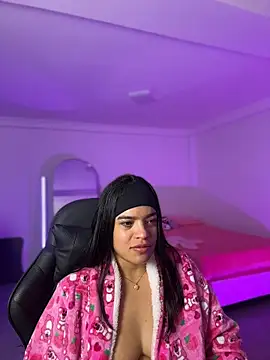 JuanitaMore01 online show from June 2026 01:28:02 AM