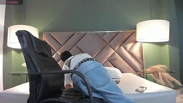 Snapshot of Aiden_Royce chatting on January 2026 06:07:02 AM Aiden Royce online show from January 2026 06:07:02 AM