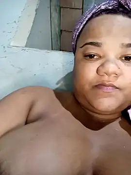 melcarioca1111 online show from April 2026 02:47:02 AM