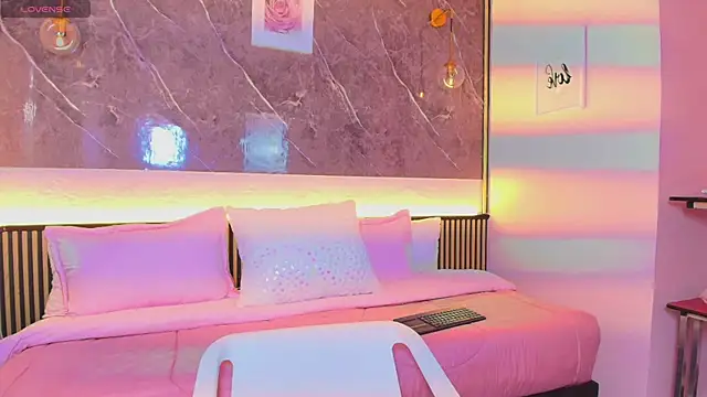 Snapshot of maddie_beauty chatting on March 2026 03:51:01 PM maddie beauty online show from March 2026 03:51:01 PM