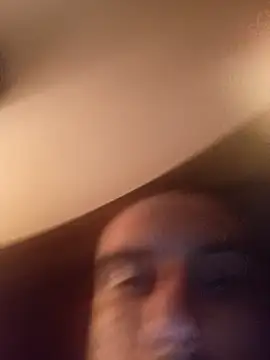 Snapshot of andru898 chatting on November 2025 12:05:01 PM andru898 online show from November 2025 12:05:01 PM