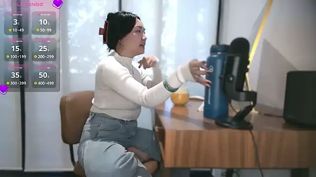 Snapshot of yuzhara chatting on October 2025 02:18:02 PM yuzhara online show from October 2025 02:18:02 PM