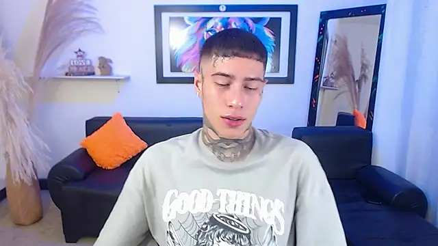 Snapshot of setthomas chatting on September 2025 09:04:02 PM setthomas online show from September 2025 09:04:02 PM