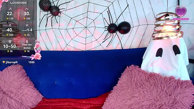 Snapshot of ly_lulu chatting on October 2025 07:02:01 PM ly lulu online show from October 2025 07:02:01 PM