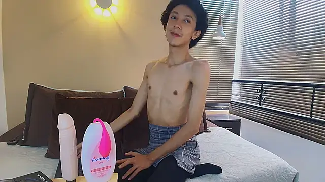 Snapshot of Lucian_Morel_S chatting on September 2025 01:00:02 PM Lucian Morel S online show from September 2025 01:00:02 PM