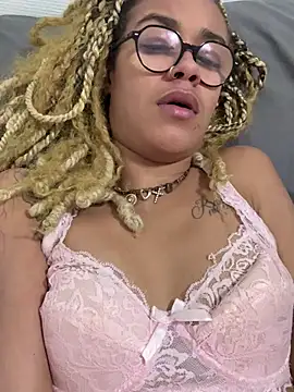 sexentrevoisin online show from March 2026 03:32:01 AM