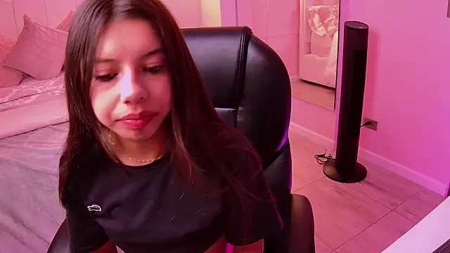 dayannaa   online show from November 2025 11:04:02 PM