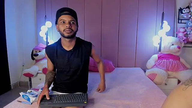 Liah Marthina online show from November 2025 03:08:02 AM