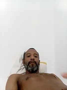 Snapshot of Pretin_Maroto chatting on November 2025 01:38:02 AM Pretin Maroto online show from November 2025 01:38:02 AM