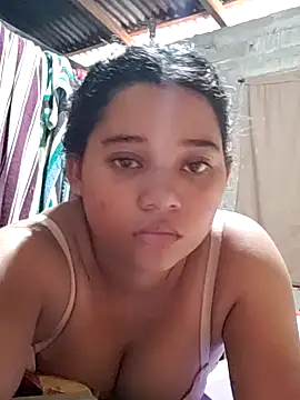 Snapshot of Violethroos chatting on October 2025 08:18:01 PM Violethroos online show from October 2025 08:18:01 PM