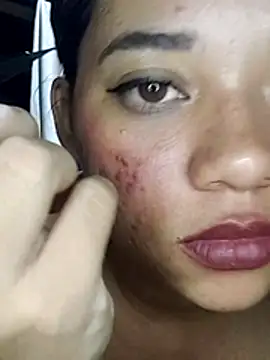 Snapshot of Violethroos chatting on March 2026 03:57:02 AM Violethroos online show from March 2026 03:57:02 AM