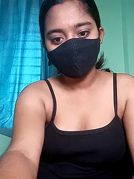 shrutee12 online show from April 2026 06:18:01 AM