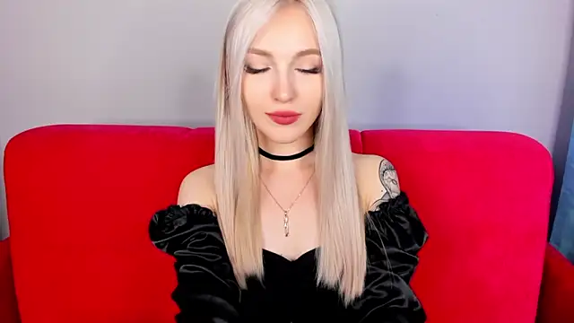 LisaFoxyMe online show from September 2025 08:30:02 AM