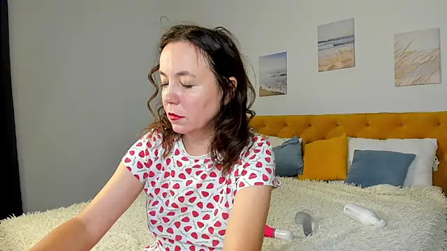 Snapshot of Kira_Adler chatting on October 2025 01:15:01 AM Kira Adler online show from October 2025 01:15:01 AM