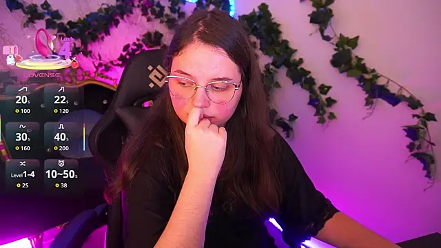 SophieDreamss online show from November 2025 02:38:01 PM