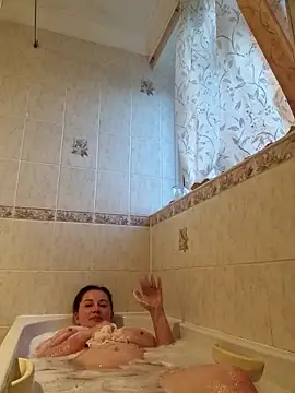 Snapshot of RosieMilff chatting on September 2025 06:09:01 PM RosieMilff online show from September 2025 06:09:01 PM