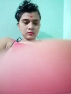 Kavya-Tiwari online show from May 2026 06:09:01 PM