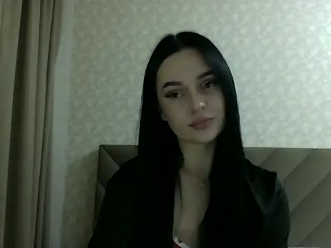 Lulii24 online show from October 2025 11:27:01 PM