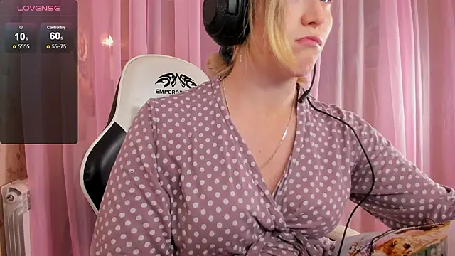 Anabel-Candy online show from October 2025 05:56:02 PM