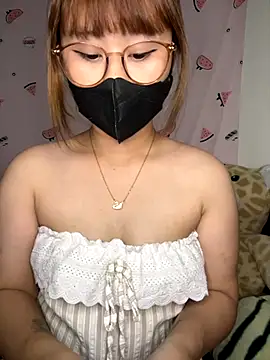 Meowyeuk6 online show from November 2025 06:50:01 PM