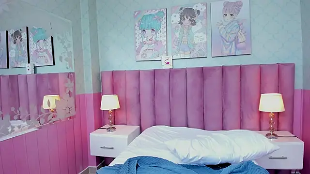 Sofi naughty18 online show from September 2025 03:44:02 PM