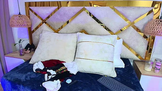 Scarlett Vegaa online show from October 2025 01:08:02 PM