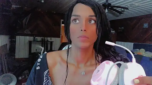 Snapshot of HTXBBY3130 chatting on October 2025 01:14:02 AM HTXBBY3130 online show from October 2025 01:14:02 AM