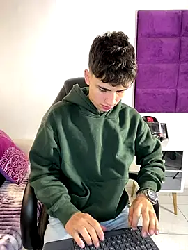 Snapshot of AdrianRinaldi chatting on October 2025 07:35:02 PM AdrianRinaldi online show from October 2025 07:35:02 PM