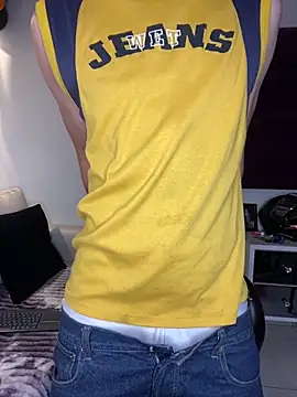 Snapshot of AdrianRinaldi chatting on November 2025 08:30:02 PM AdrianRinaldi online show from November 2025 08:30:02 PM