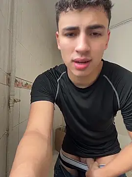 AdrianRinaldi online show from May 2026 02:11:02 PM