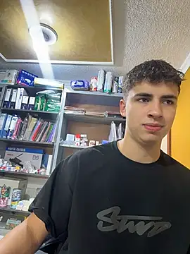 AdrianRinaldi online show from May 2026 02:00:01 PM