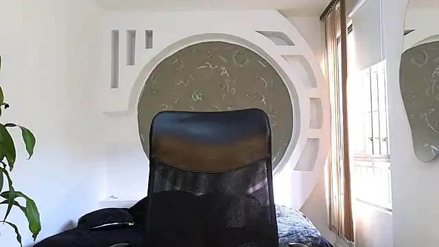 Rafael Mendezz online show from October 2025 08:28:02 PM