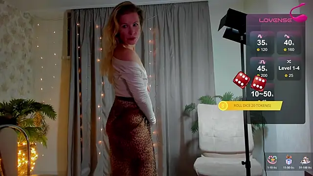 Julia Giulia online show from January 2026 10:22:02 PM