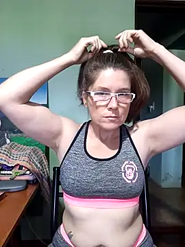 Snapshot of Merida2276 chatting on October 2025 02:58:02 PM Merida2276 online show from October 2025 02:58:02 PM