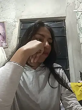 Snapshot of Aley_2025 chatting on October 2025 04:18:01 PM Aley 2025 online show from October 2025 04:18:01 PM