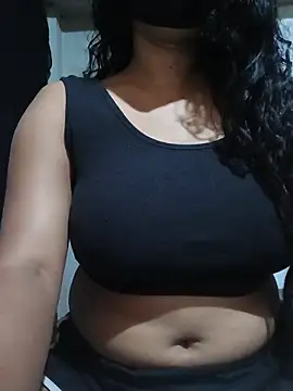 Snapshot of DiyaRoy49 chatting on February 2026 08:06:01 PM DiyaRoy49 online show from February 2026 08:06:01 PM