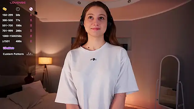 Snapshot of MercBoone chatting on September 2025 11:21:01 AM MercBoone online show from September 2025 11:21:01 AM