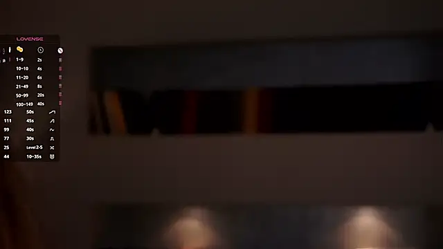 Snapshot of MercBoone chatting on October 2025 05:44:02 PM MercBoone online show from October 2025 05:44:02 PM