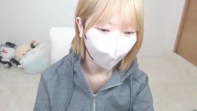 yuna rin online show from February 2026 04:20:01 AM