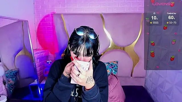 Snapshot of Niina_Sissy chatting on February 2026 03:45:02 AM Niina Sissy online show from February 2026 03:45:02 AM