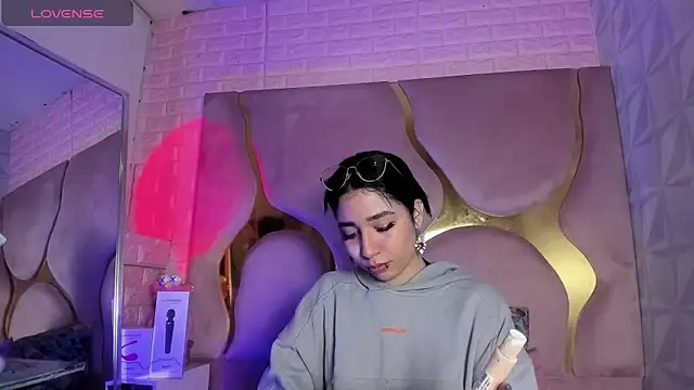 Snapshot of Niina_Sissy chatting on March 2026 04:26:01 AM Niina Sissy online show from March 2026 04:26:01 AM