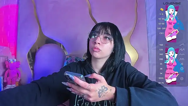 Snapshot of Niina_Sissy chatting on March 2026 04:28:02 AM Niina Sissy online show from March 2026 04:28:02 AM