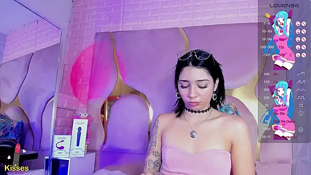 Snapshot of Niina_Sissy chatting on March 2026 04:16:02 AM Niina Sissy online show from March 2026 04:16:02 AM